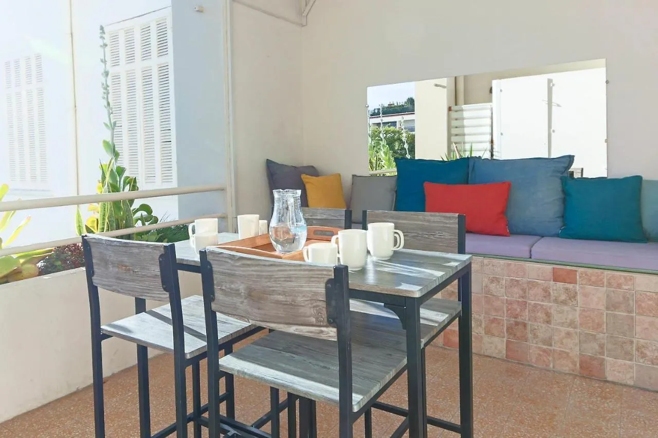 Beautiful Renovated Studio With Ac And Terrace - Benakey Apartment Cannes France