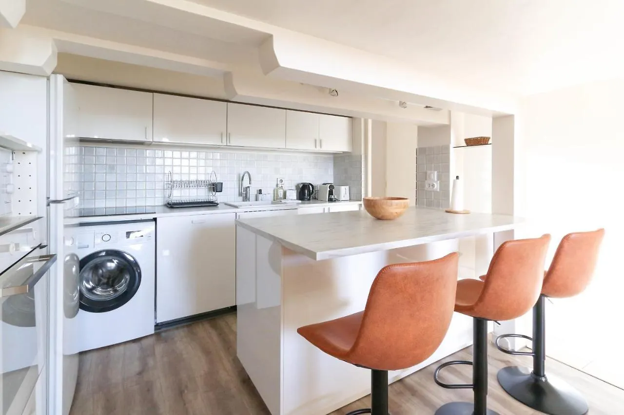 Apartment Beautiful Renovated Studio With Ac And Terrace - Benakey Cannes